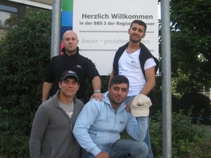 Unsere "Models" sind vom neuen Outfit überzeugt Unsere "Models" sind vom neuen Outfit überzeugt
